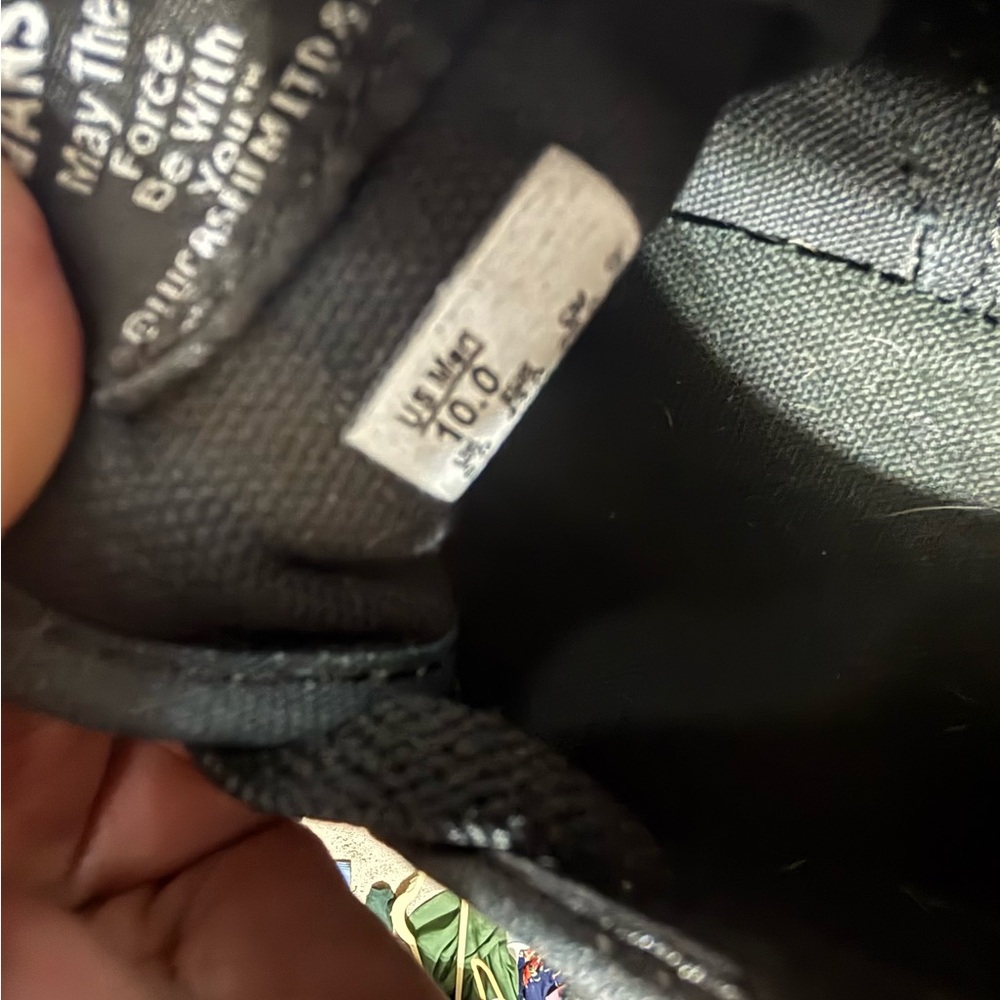 Vans Black and Purple Star Wars Sneakers - Picture 8 of 8